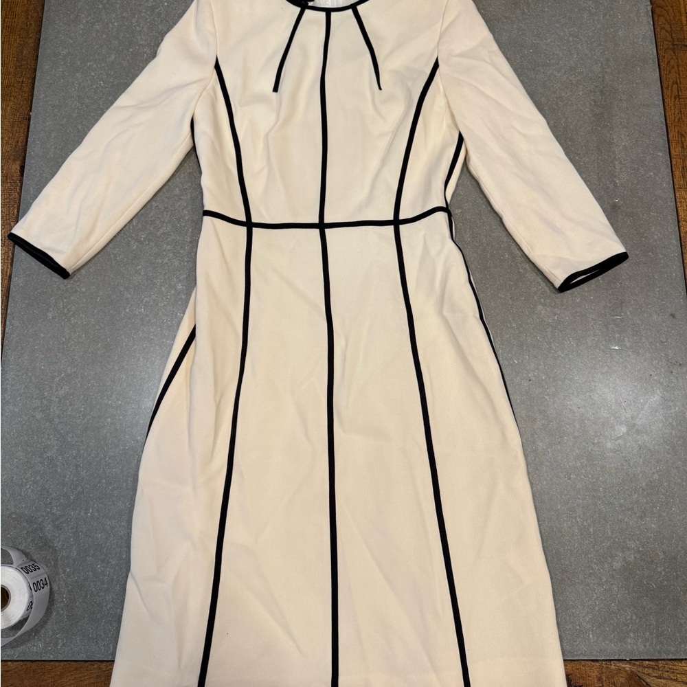 Escada Virgin Wool Knee-Length Dress size 34